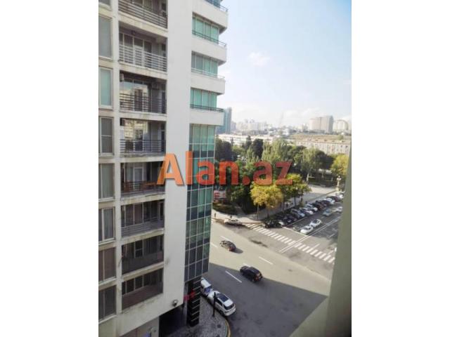 Aviakassa yaxınlığı, 28 May küçəsi