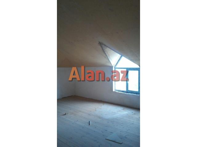 Sabuncu rayonu E.Mehdiyev kuc. Koroqlu metrosuna 15 deq yoludu yerlesir.