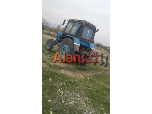 Traktor mtz80