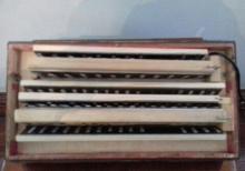 Zakaz qarmon satilir