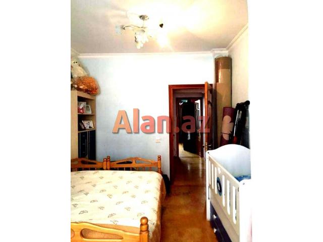 H.Aslanov m. Meqastore supermarketin yanında 72м²  3-otaqlı yaxşı təmirli mənzil