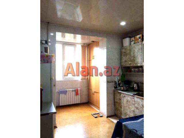H.Aslanov m. Meqastore supermarketin yanında 72м²  3-otaqlı yaxşı təmirli mənzil