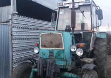 Traktor UMZ
