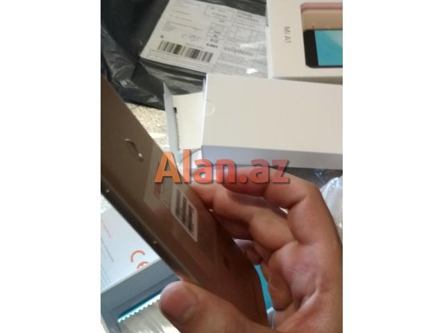Xiaomi  Mi  A1