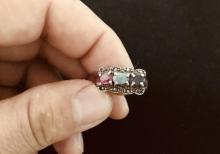 Qadin ucun gumus uzuk