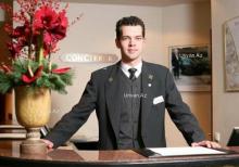 Otele resepshin oglan teleb olunur.