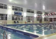 üzgüçülük dərsləri.