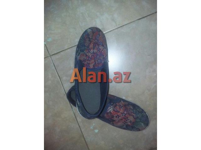 Makasin ayaqqabi.