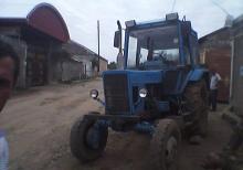 Traktor Satilir