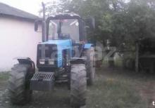 traktor 1221.2