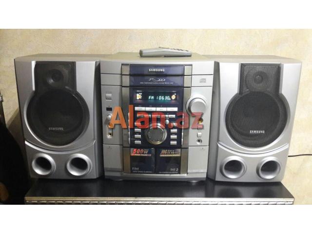 Musiqi mərkəzi. Samsung -60 manat