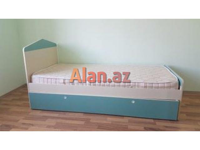 Embawood gənc çarpayısı .