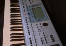 Sintezator Korg PA 50 SD.