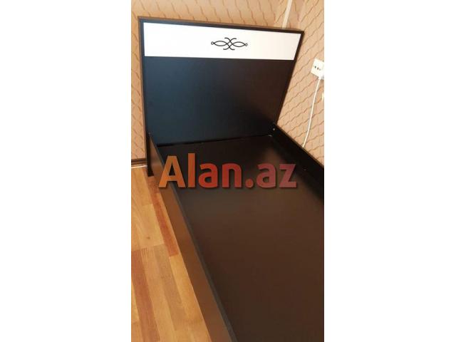 Madeyra mebelden tek neferlik carpayi