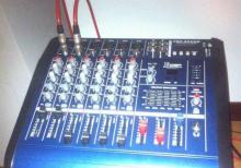 Ses guclendirici usilitel 2x500 Watt satılır