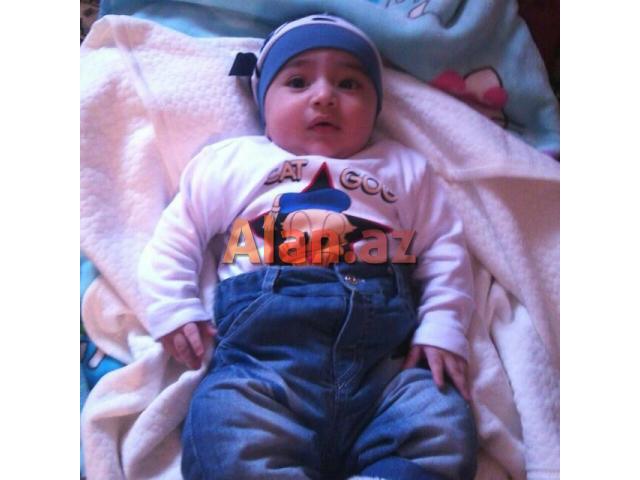 Qocaya xesteye ve usaga baxiram