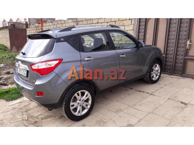 Maşın Möhtəşəm vəziyyətdədi heç problemi vuruğu yoxdu