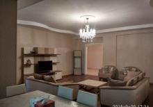 Yasamal rayonu, “ Statistika komitəsi ilə ” uzbəuz Azercell ustundə 175kv.m. mənzil