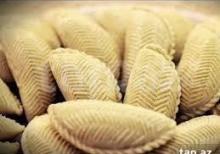 Ev şirniyyatları, ev paxlavaları qozlu, qozlu ev paxlavaları, hazır paxlava xəmiti