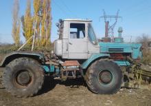 T 150 traktor