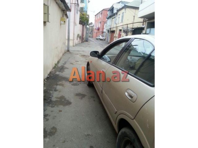 Nissan Sunny 2008