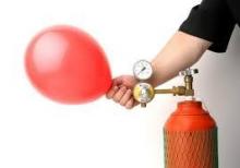 Helium balonlarının satışı