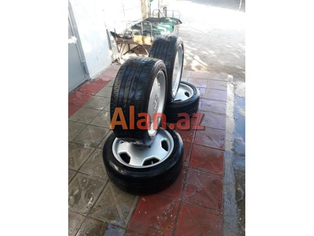 AMG -mono blok ( qazan) disklər.  Qabaq təkərlər 225-45-18 Arxalar 235-45-18