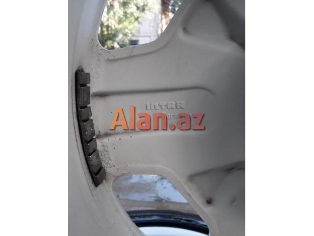 AMG -mono blok ( qazan) disklər.  Qabaq təkərlər 225-45-18 Arxalar 235-45-18