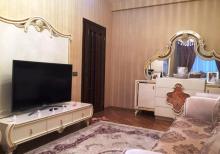 YENI YASAMAL “BAZAR STORE” marketin üstü 80 м² 2 otaqlı SUPER təmirli mənzil satilir.