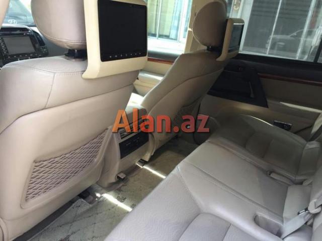 Toyota Land Cruiser 2013