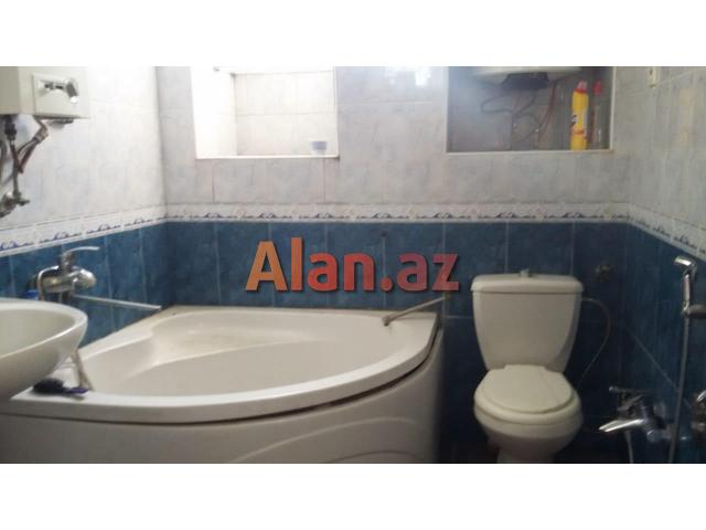 Azadliq pr. Koroqlu parkinin yani, Monolit bina.