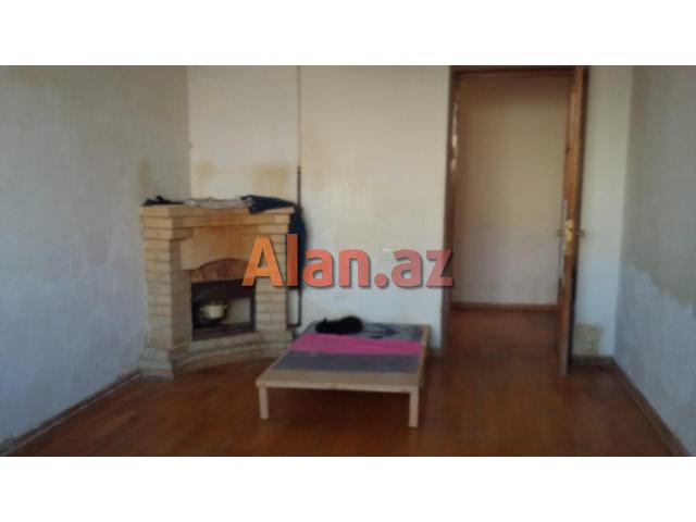 Azadliq pr. Koroqlu parkinin yani, Monolit bina.