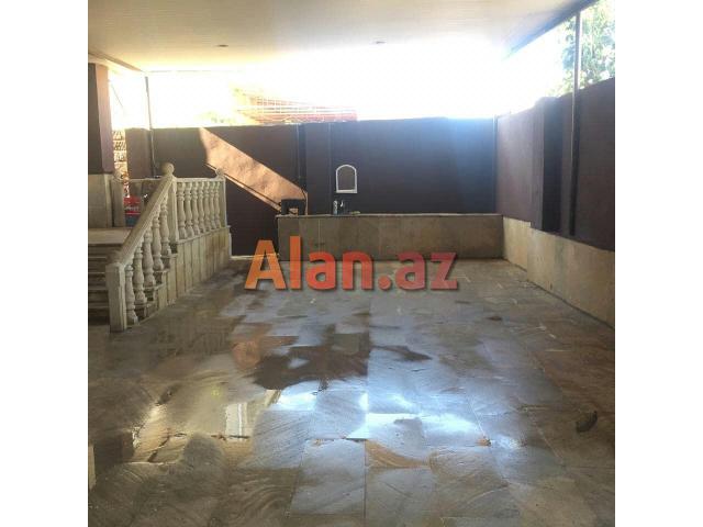 Bineqedi ray. Zengezur restorani yani.