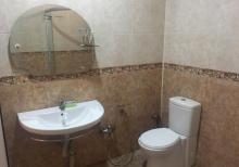 Bineqedi ray. Zengezur restorani yani.