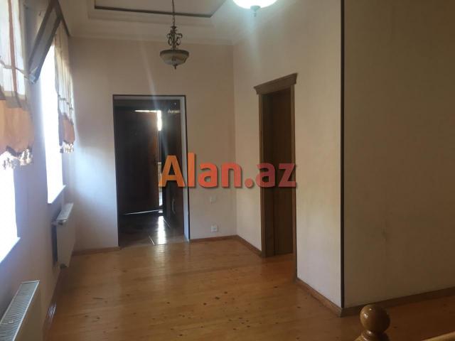 Bineqedi ray. Zengezur restorani yani.