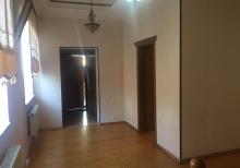 Bineqedi ray. Zengezur restorani yani.