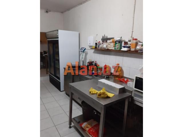 pub icarəyə verilir