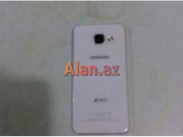 Samsung Galaxy A3 (2016) telefon