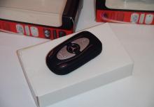 Mersedes pult dizaynlı spiçka karopkası boyda Brelok telefon Yeni