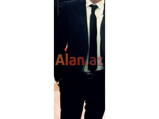 Kişi Kostyumu Satılır