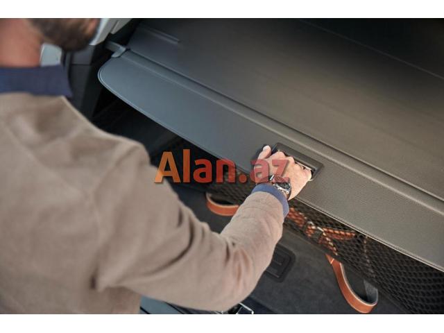 Audi Q7 arxa baqaj ortyu ve altdiqlari