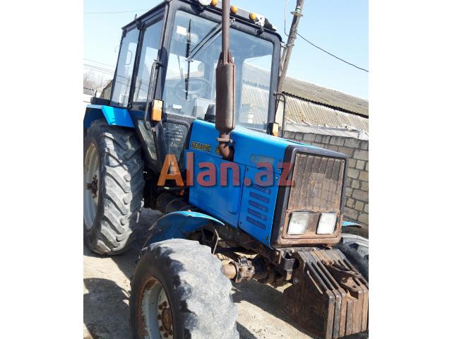 Traktor Belarus 892