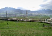 Qalaaltı istirahət mərkəzinə yaxın torpaq Qozağacı kəndi