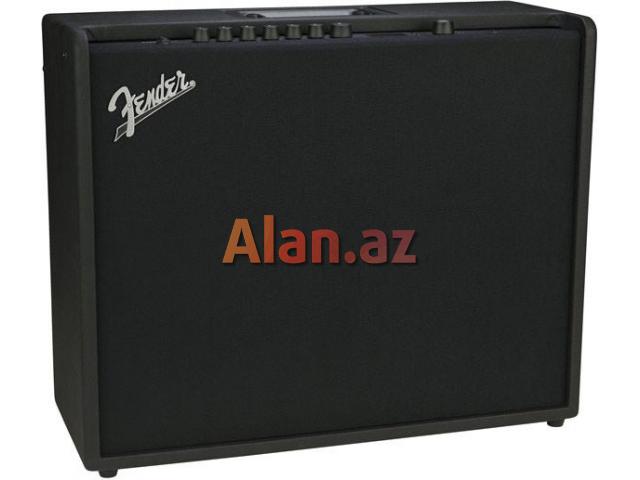 Fender mustang GT200 Power: 200 W / 2 x100 W in stereo