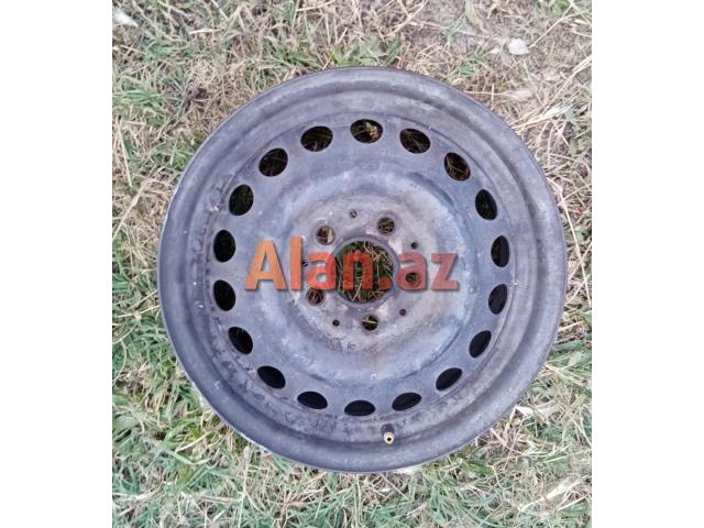 Mersedes 15 lik Disk  ve qalpaq