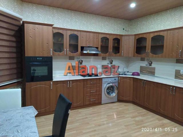 Mərdəkan qəsəbəsi “Qoşa Qala”restoranı yaxınlığında   6 otaqlı ev