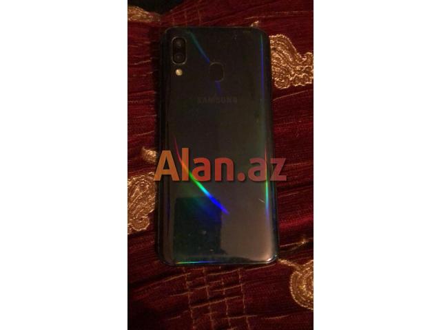 Samsung A40 4/64GB yaddaş