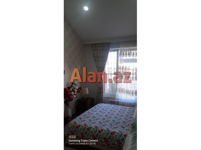 Yeni tikili binada bir otaqlı mənzil satilir