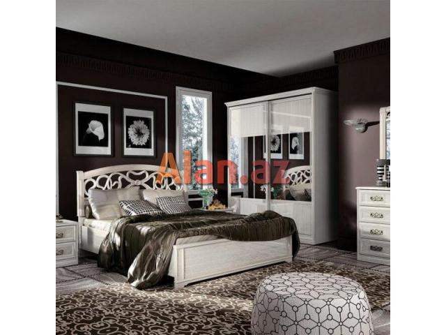 Tiffany yataq dəsti