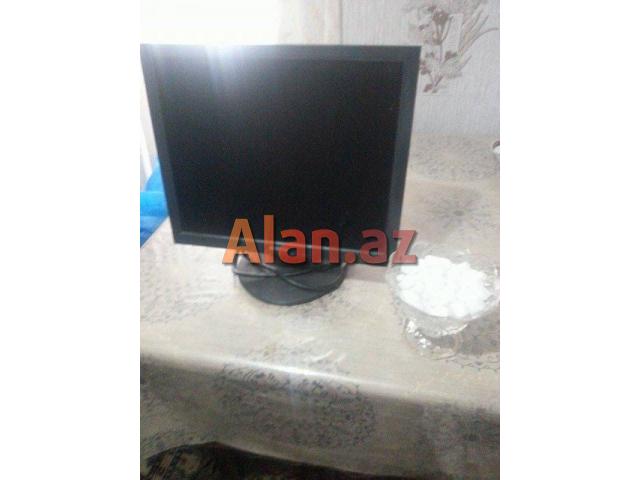 17 inch LCD monitor
